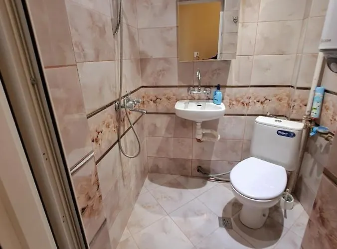 Варна Хостел アパート *